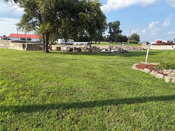 2nd image of 2510 NW 121st Rte
