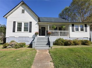 211 Williams St, Valley, AL 36854