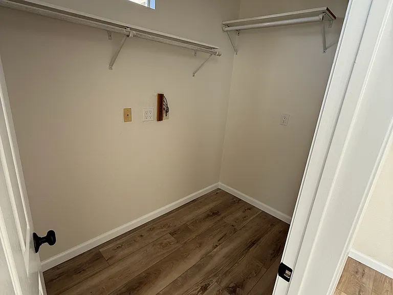 2207 Crescent Oak — Photo 17