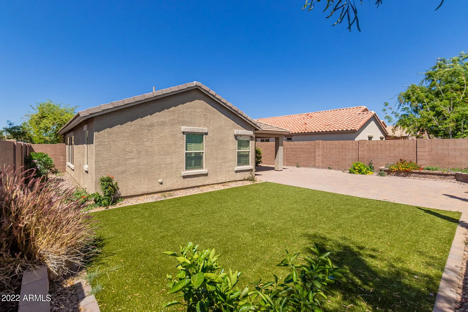 3 bed, 1569 sqft, $2,400 — Photo 1