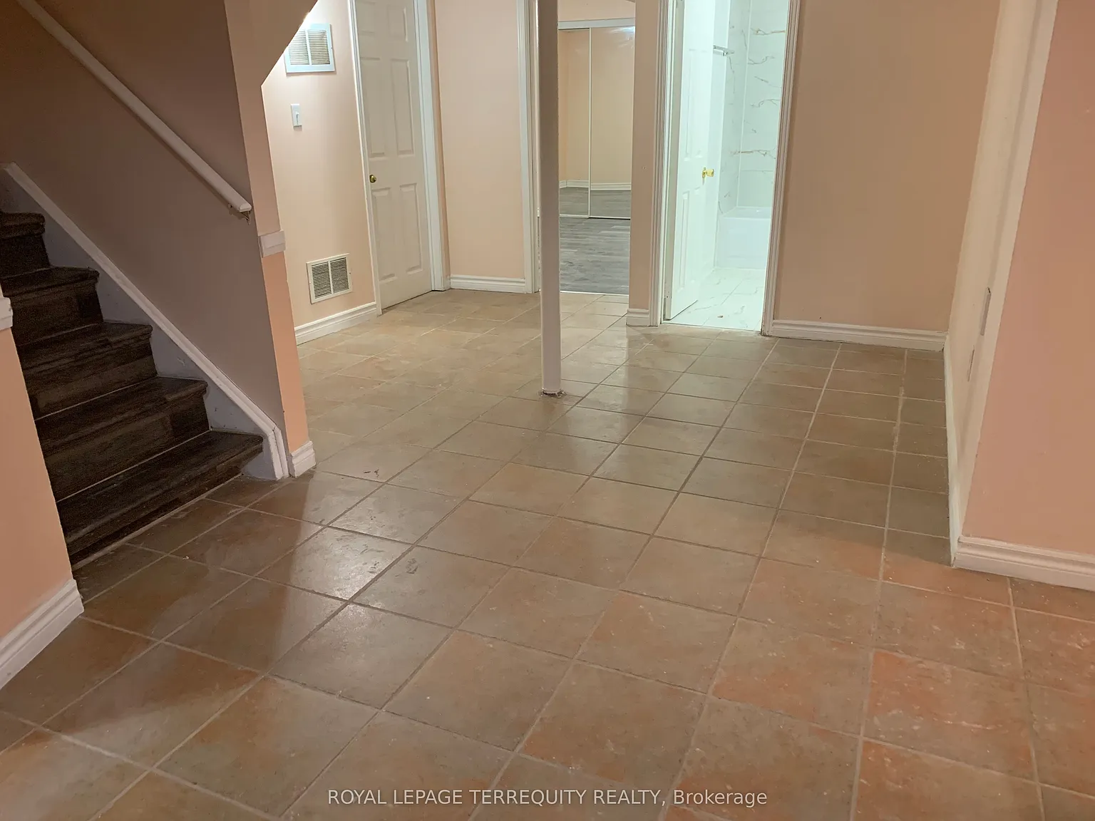 2 bed, $1,900 — Photo 3