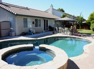 2041 Serene Dr, Hollister, CA 95023