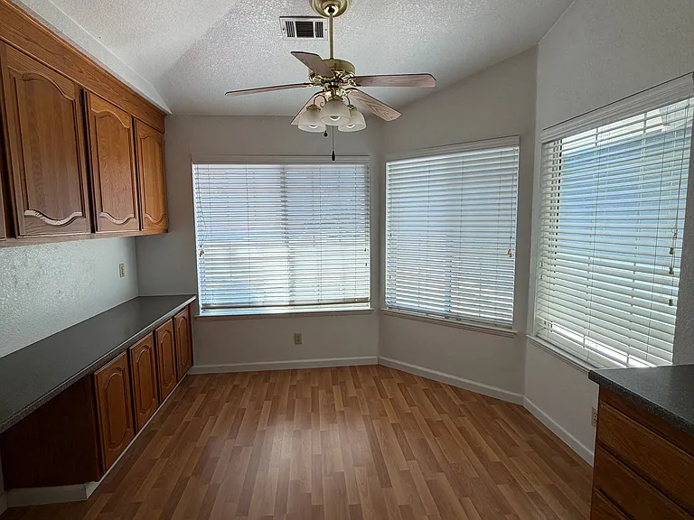 6260 Vanden Rd — Photo 7