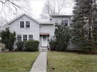 331 E Hughes St, Marshall, MI 49068