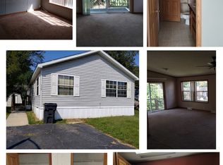351 N Squirrel Rd #117, Auburn Hills, MI 48326