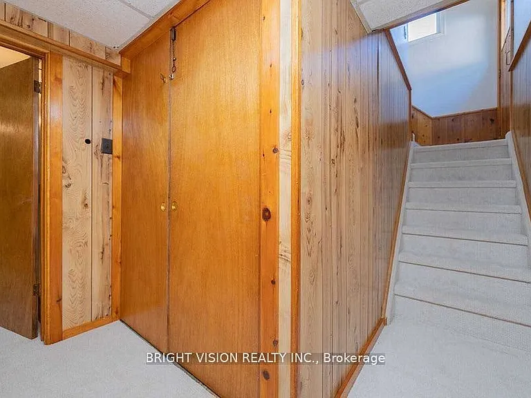 29 Stoney Creek Dr #BASEMENT — Photo 3