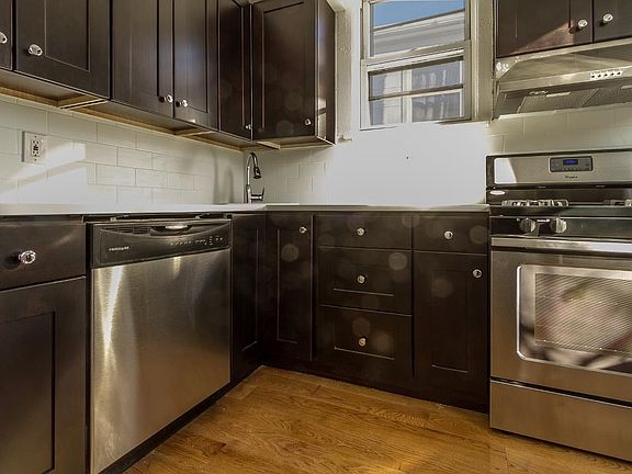 2nd image of 7 Spruce St