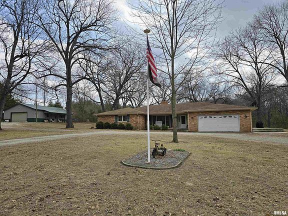 4th image of 19169 E County Road 1800 N