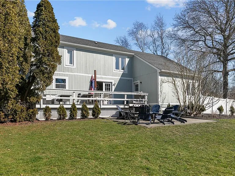 391 Valley Rd — Photo 29