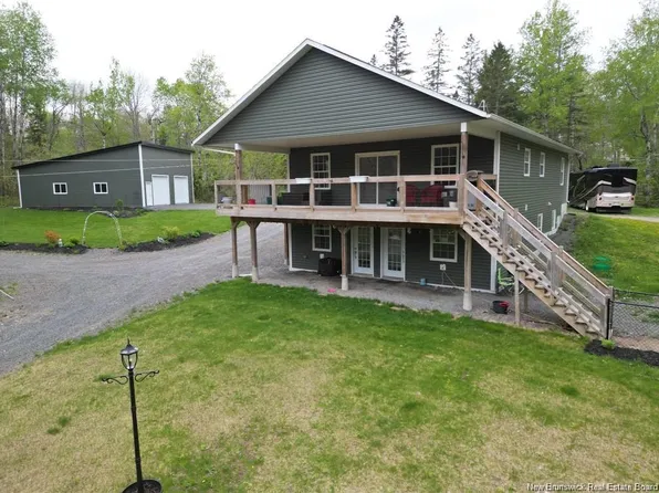 18 Driftwood Dr, Kingsclear, NB E3E 2R8