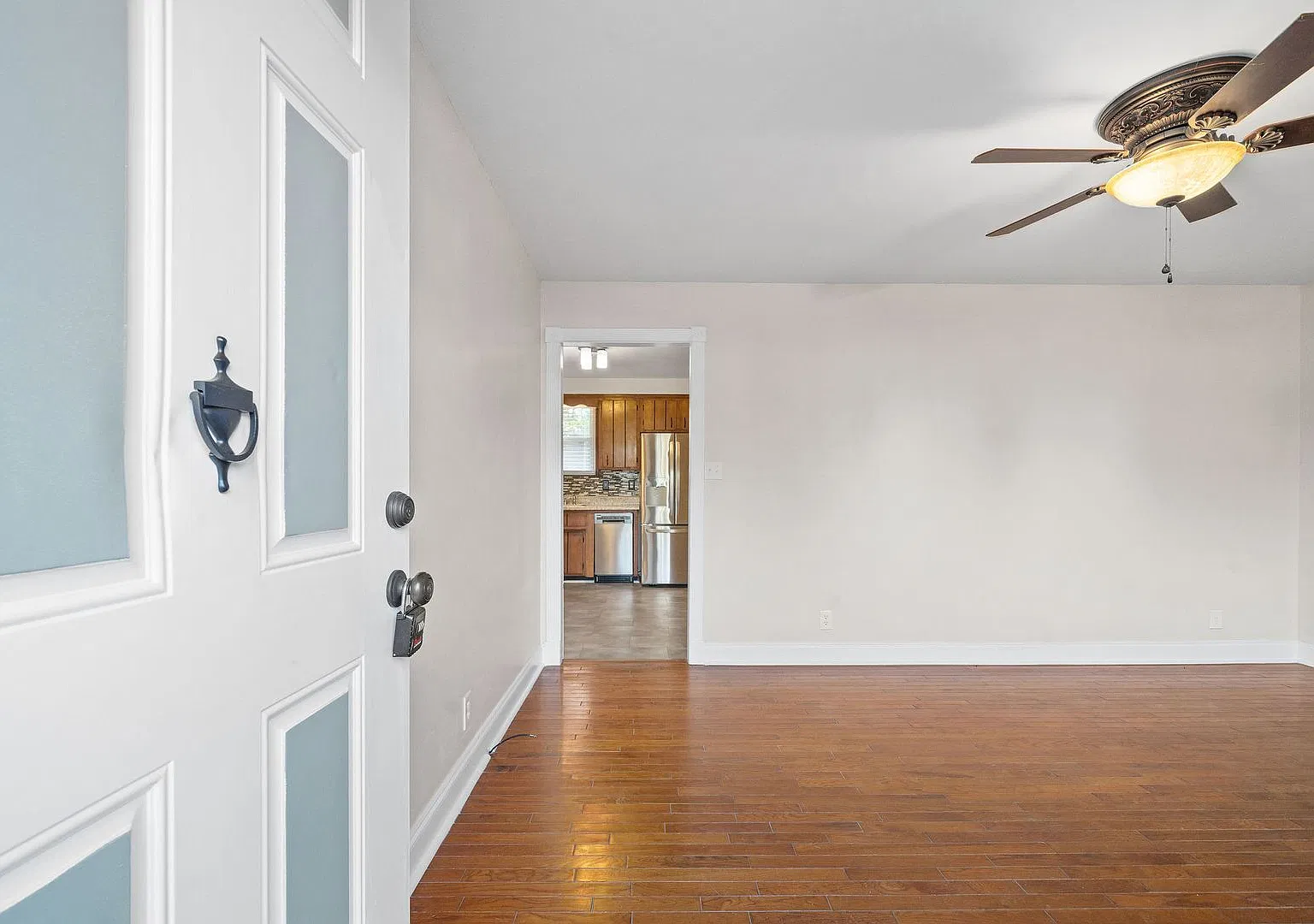 Updated Three Bedroom! — Photo 4