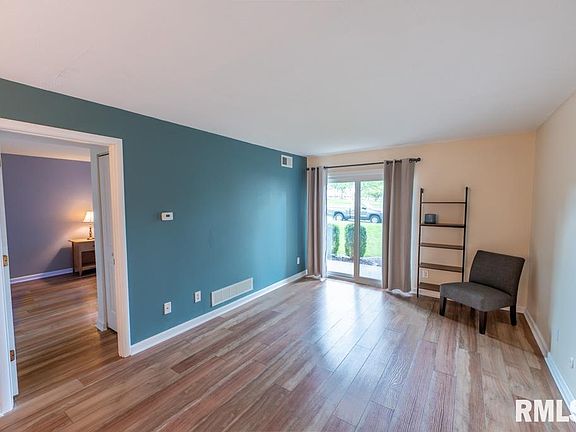 3rd image of 2414 W Pasmoso Dr #1102