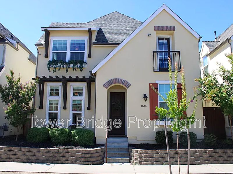 1st image of 1096 Provence Village Dr