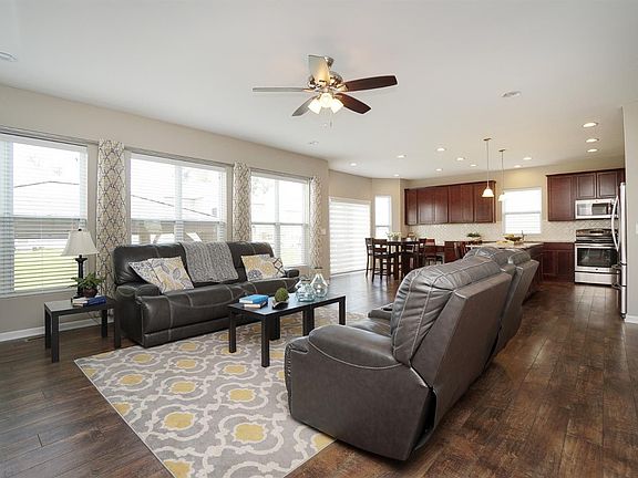 5th image of 7730 Hempston Cir