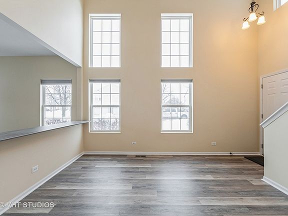 4th image of 3202 Harvard Ln #3202