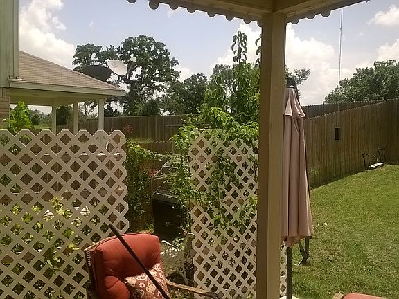 4th image of 301 Grutsch Dr