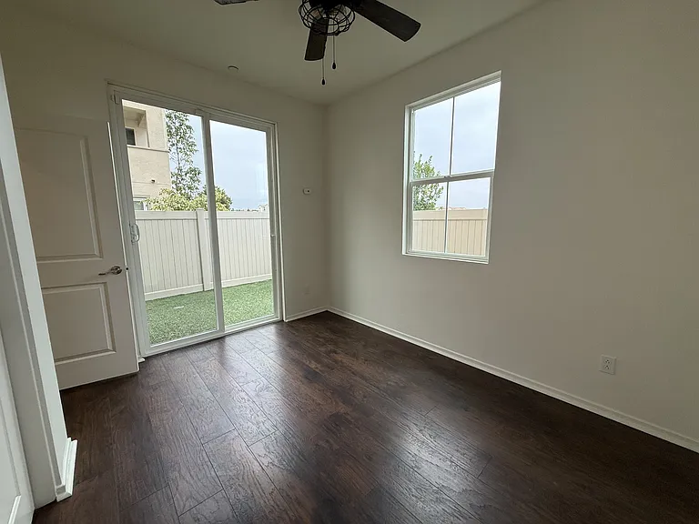 5568 Santa Alicia — Photo 3