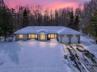 2349 Brennan Park Dr, Ottawa, ON K4C 1H6