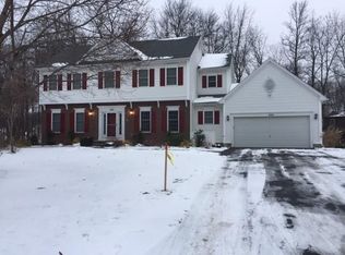 496 Sandystone Cir, Webster, NY 14580