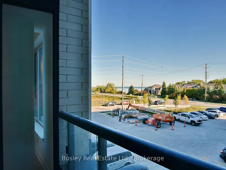 31 Huron St #227 — Photo 32