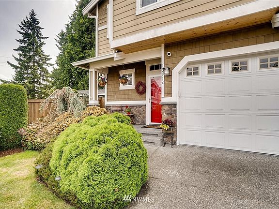 2nd image of 13114 25th Drive SE #33
