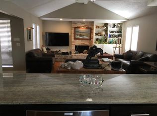 2022 Gray Falls Dr, Houston, TX 77077