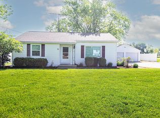 8641 Cooper Rd, Pleasant Prairie, WI 53158