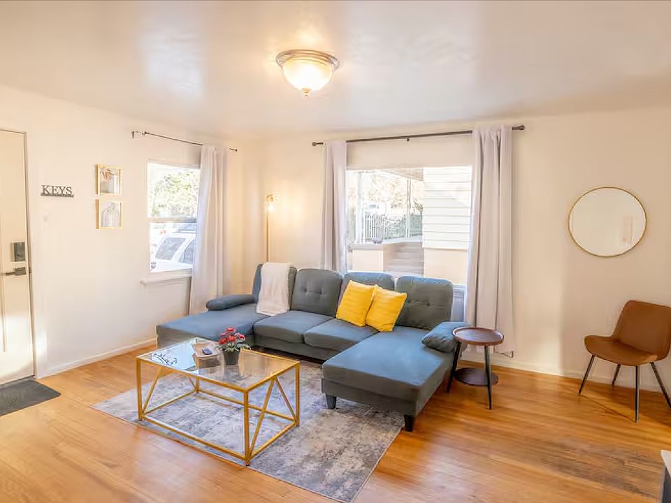 1st image of 1152 E Roosevelt Ave