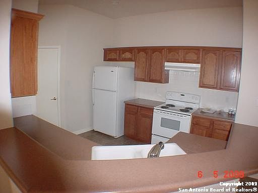 2nd image of 7214 Autumn Wls