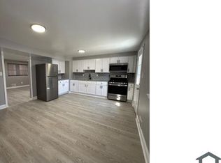 2011 Barry Rd, Dundalk, MD 21222