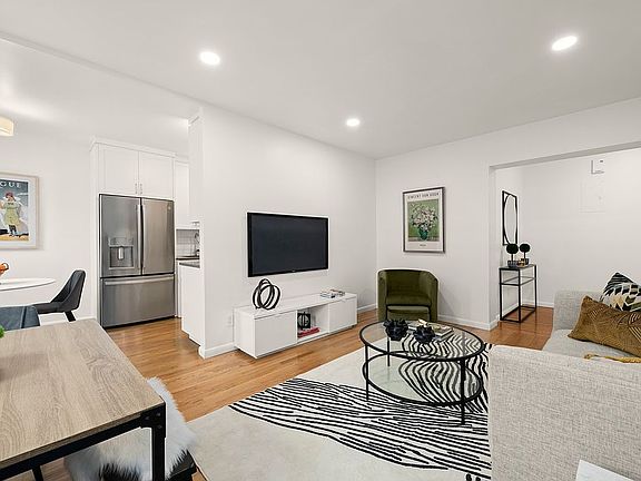 2nd image of 215 W 91st St APT 87