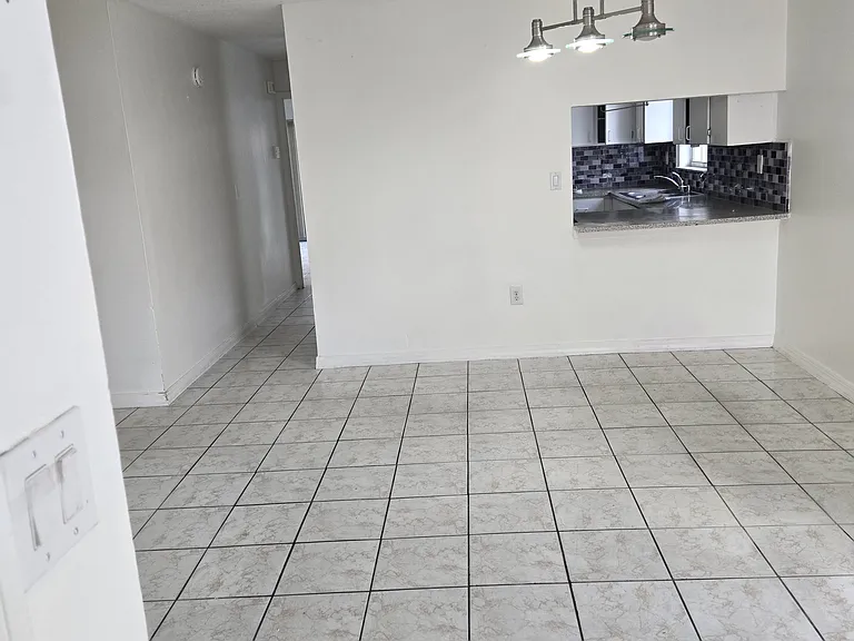 11304 SW 7th St — Photo 10
