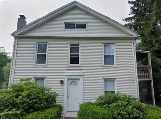 9 Elm St #3, Tariffville, CT 06081