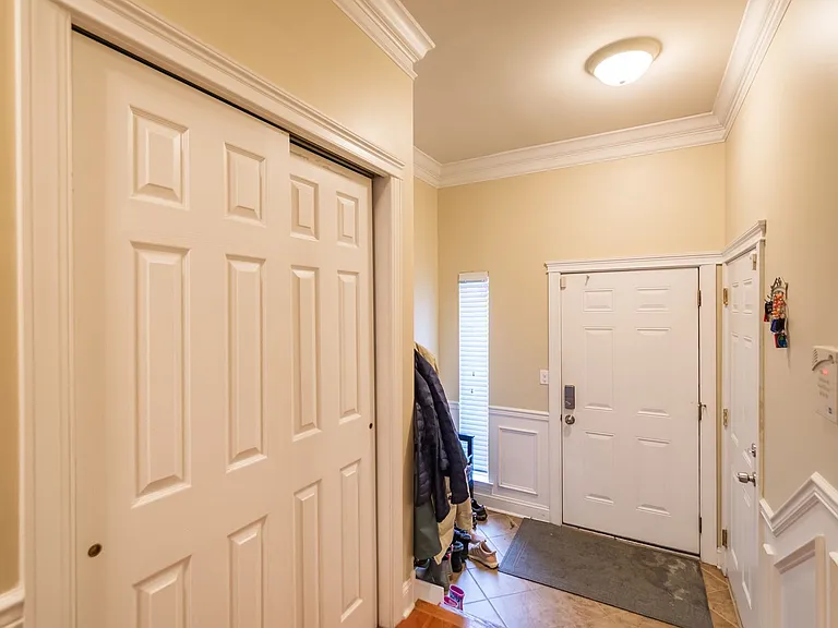 2242 Christian St — Photo 19