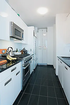 Sold by Nest Seekers International | media 20