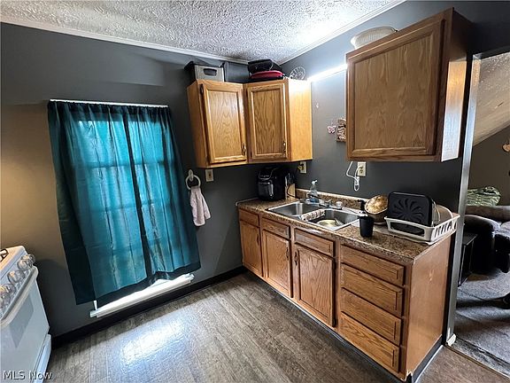 3rd image of 4834 Cornell Ave