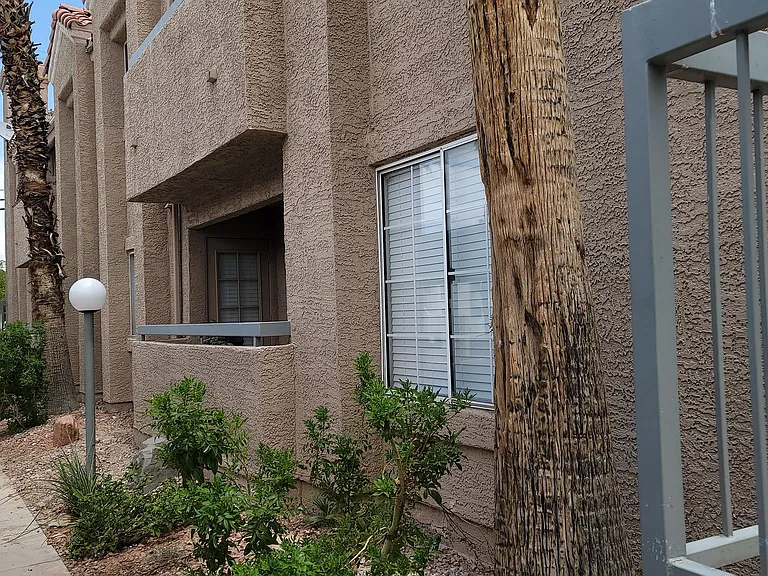 1375 E Hacienda Ave — Photo 3