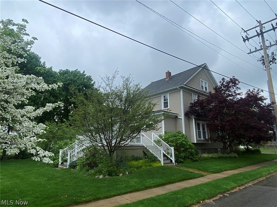1st image of 215 E North Ave