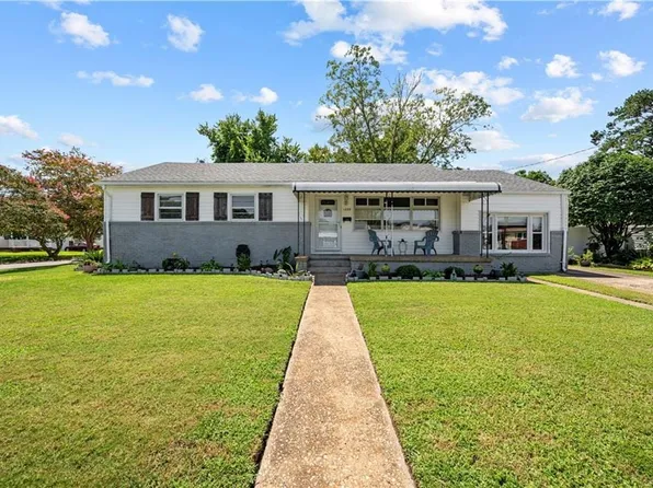 1889 Dominion Ave, Norfolk, VA 23518