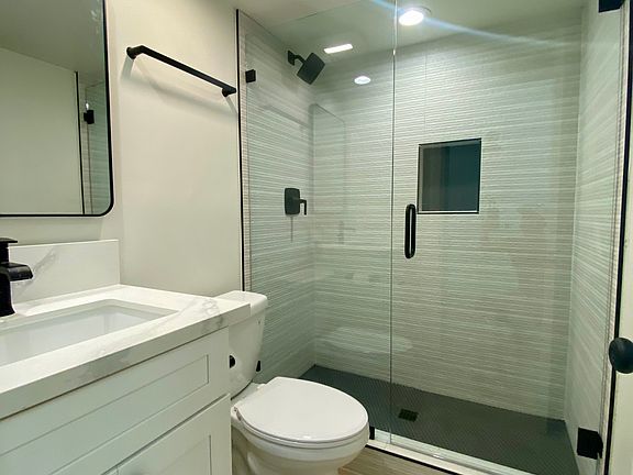 3rd image of 3719 Crestwood Pl