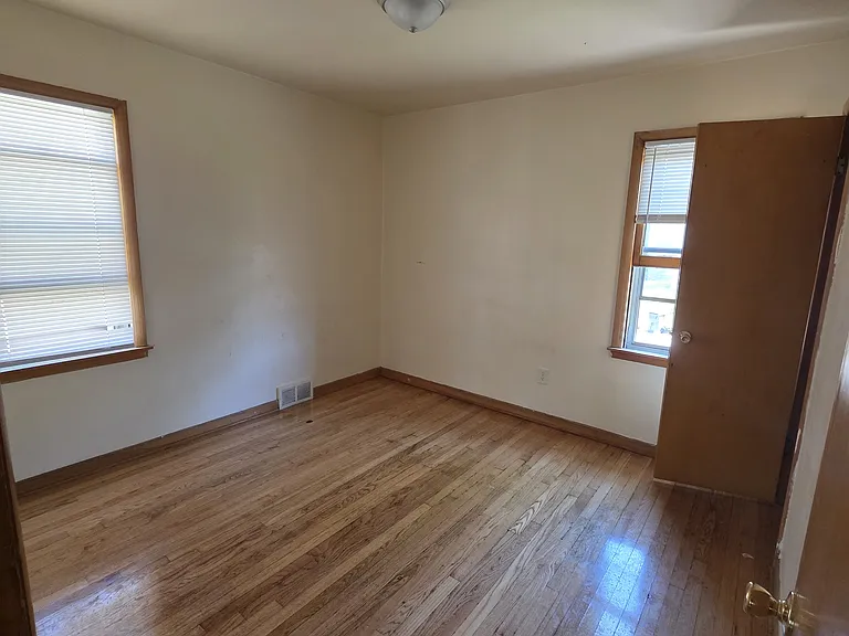 4453 W Capitol Dr #3 — Photo 14