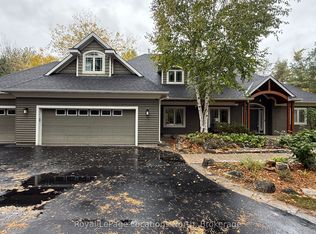 6 Alpine Ct, Collingwood, ON L9Y 4W7