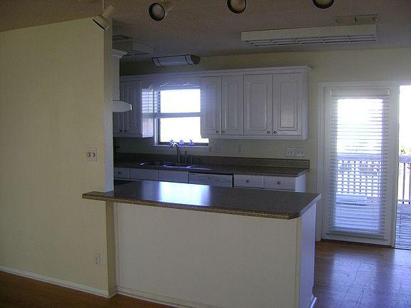 4th image of 1007 Via Deluna Dr