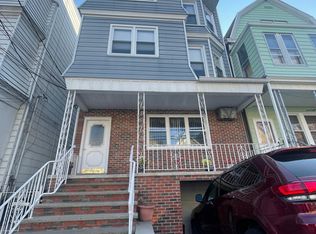 96 Andrew St APT 2F, Bayonne, NJ 07002