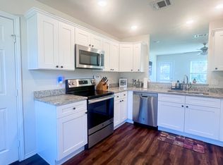 107 Adams St, Cleburne, TX 76033