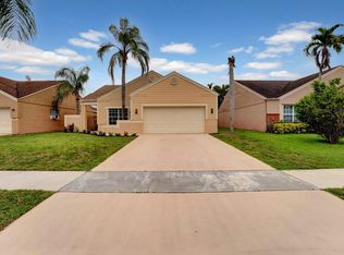 23060 Sunfield Dr, Boca Raton, FL 33433