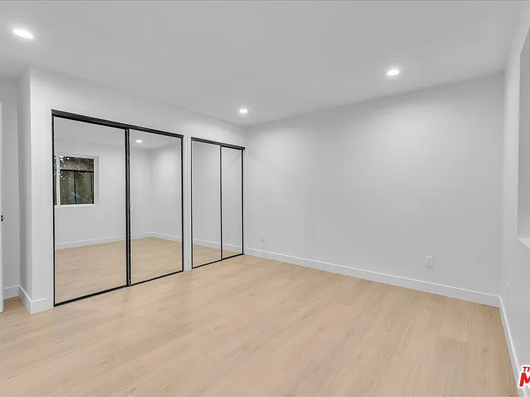 6913 Encino Ave #LOWER — Photo 28