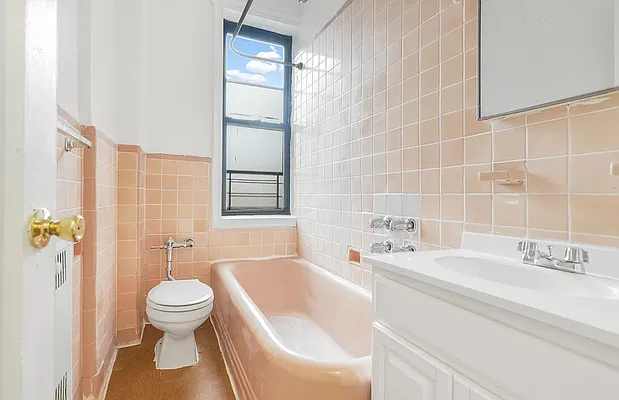 Rented by AYD Realty Inc | media 43