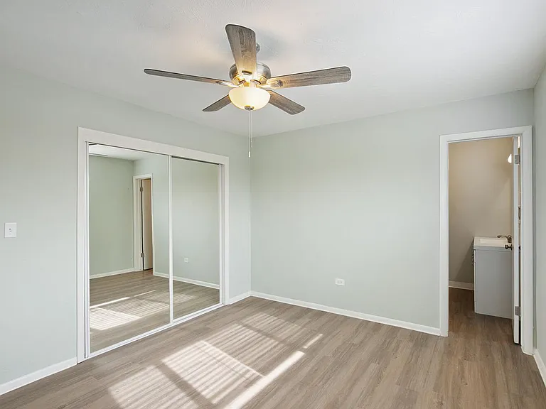 La Ronja Apartments — Photo 13