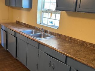 507 S Houston St, Wolfe City, TX 75496